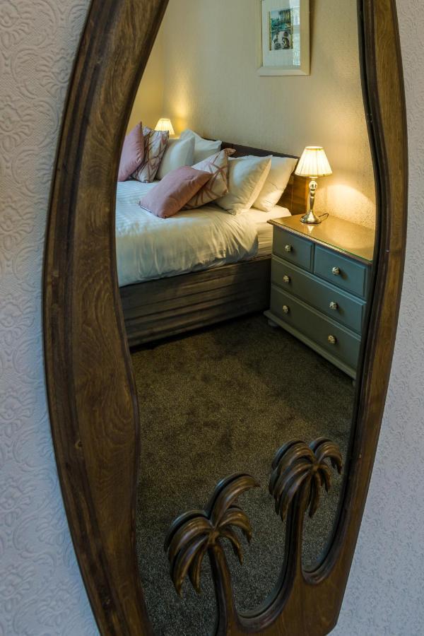 Relax At Rosscourt Guest House-Free On Site Parking (Adults Only) Bournemouth Exteriör bild