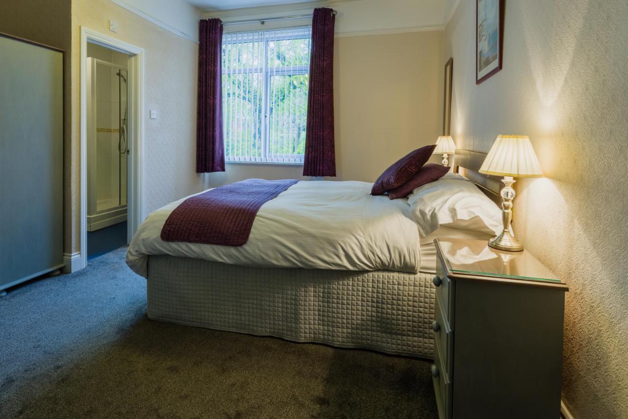 Relax At Rosscourt Guest House-Free On Site Parking (Adults Only) Bournemouth Exteriör bild