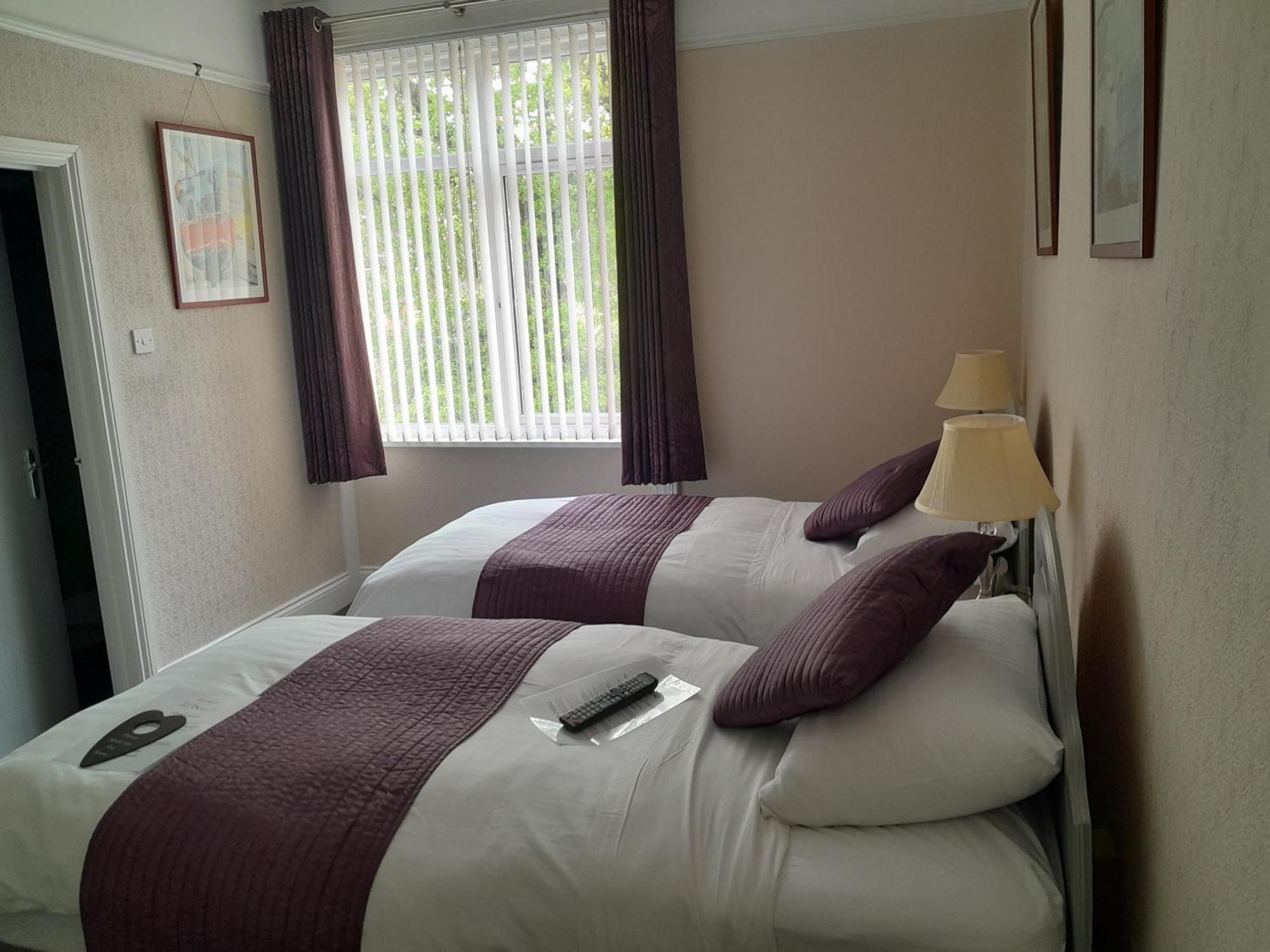 Relax At Rosscourt Guest House-Free On Site Parking (Adults Only) Bournemouth Exteriör bild