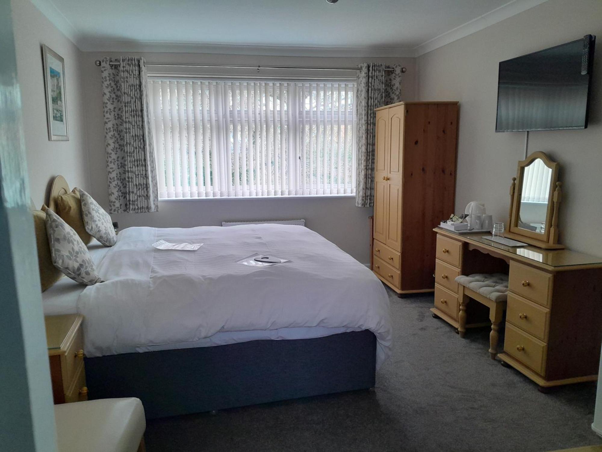 Relax At Rosscourt Guest House-Free On Site Parking (Adults Only) Bournemouth Exteriör bild