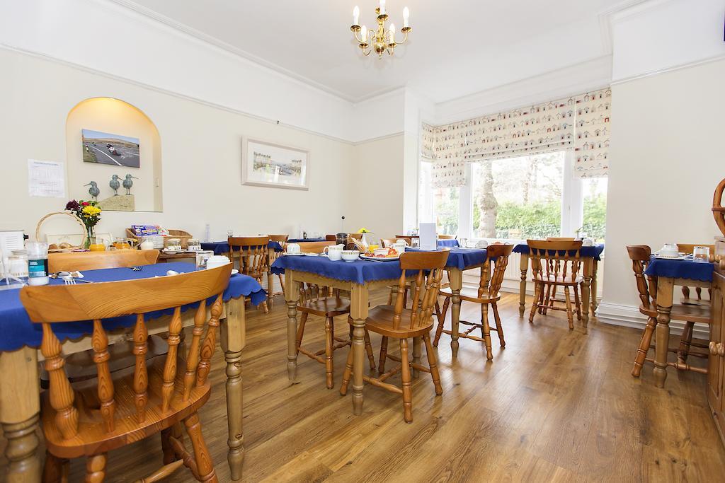 Relax At Rosscourt Guest House-Free On Site Parking (Adults Only) Bournemouth Exteriör bild